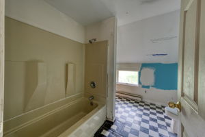  Photo 33