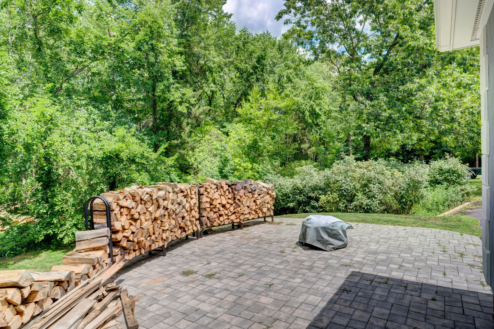 102 Doe Meadow Ct, Southington, CT 06489, USA Photo 19