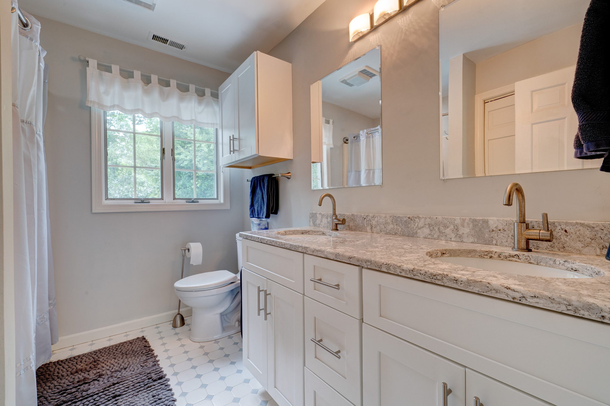 102 Doe Meadow Ct, Southington, CT 06489, USA Photo 41