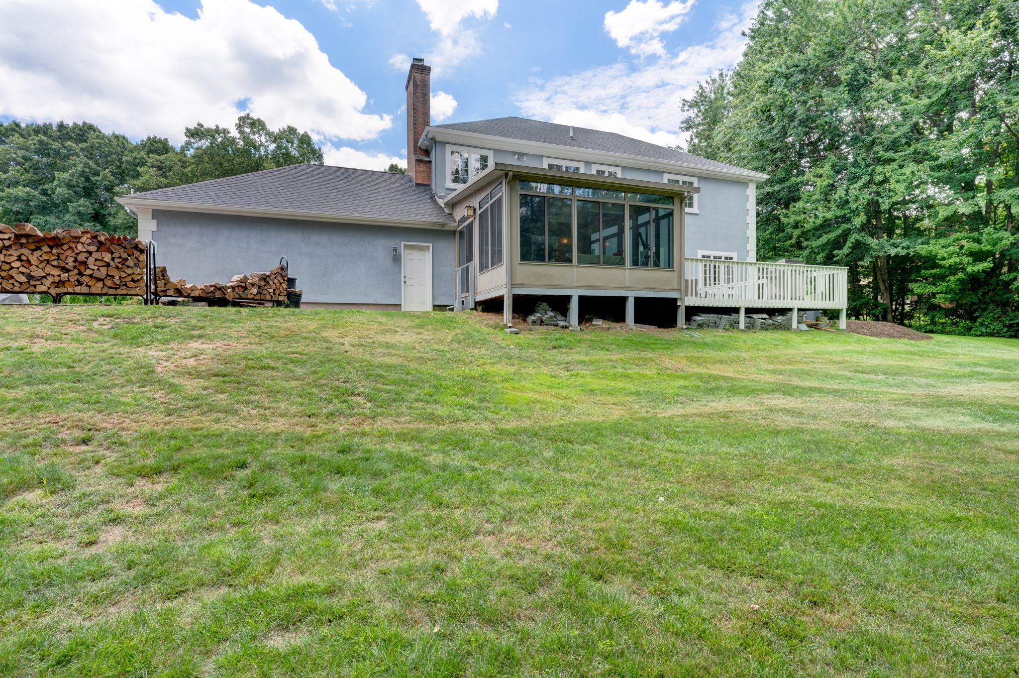 102 Doe Meadow Ct, Southington, CT 06489, USA Photo 13
