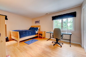 102 Doe Meadow Ct, Southington, CT 06489, USA Photo 49