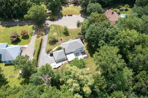 102 Doe Meadow Ct, Southington, CT 06489, USA Photo 3