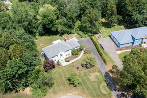 102 Doe Meadow Ct, Southington, CT 06489, USA Photo 1