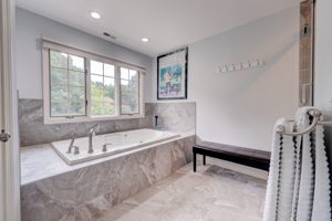 102 Doe Meadow Ct, Southington, CT 06489, USA Photo 45