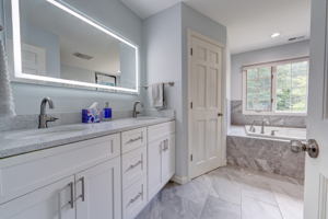 102 Doe Meadow Ct, Southington, CT 06489, USA Photo 44