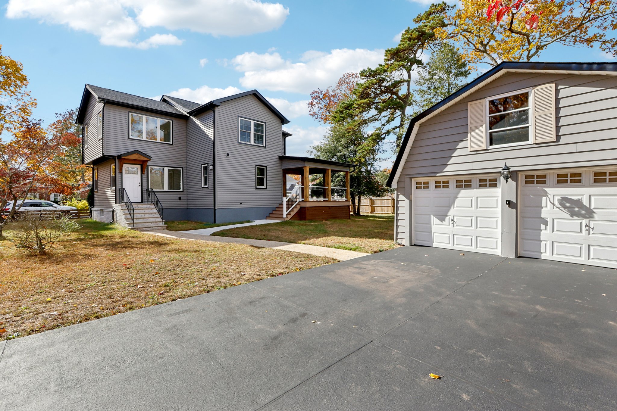 Fernhead Ave-S0711-005.jpg