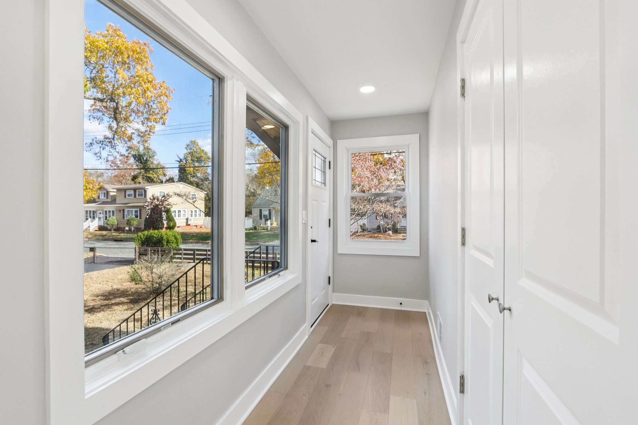 Fernhead Ave-S0711-006.jpg