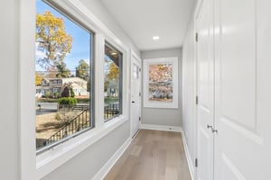 Fernhead Ave-S0711-006.jpg