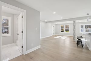 Fernhead Ave-S0711-009.jpg