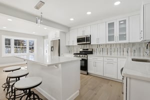 Fernhead Ave-S0711-019.jpg