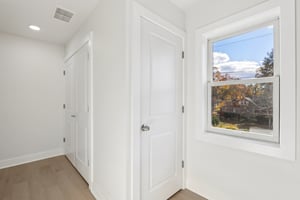 Fernhead Ave-S0711-022.jpg