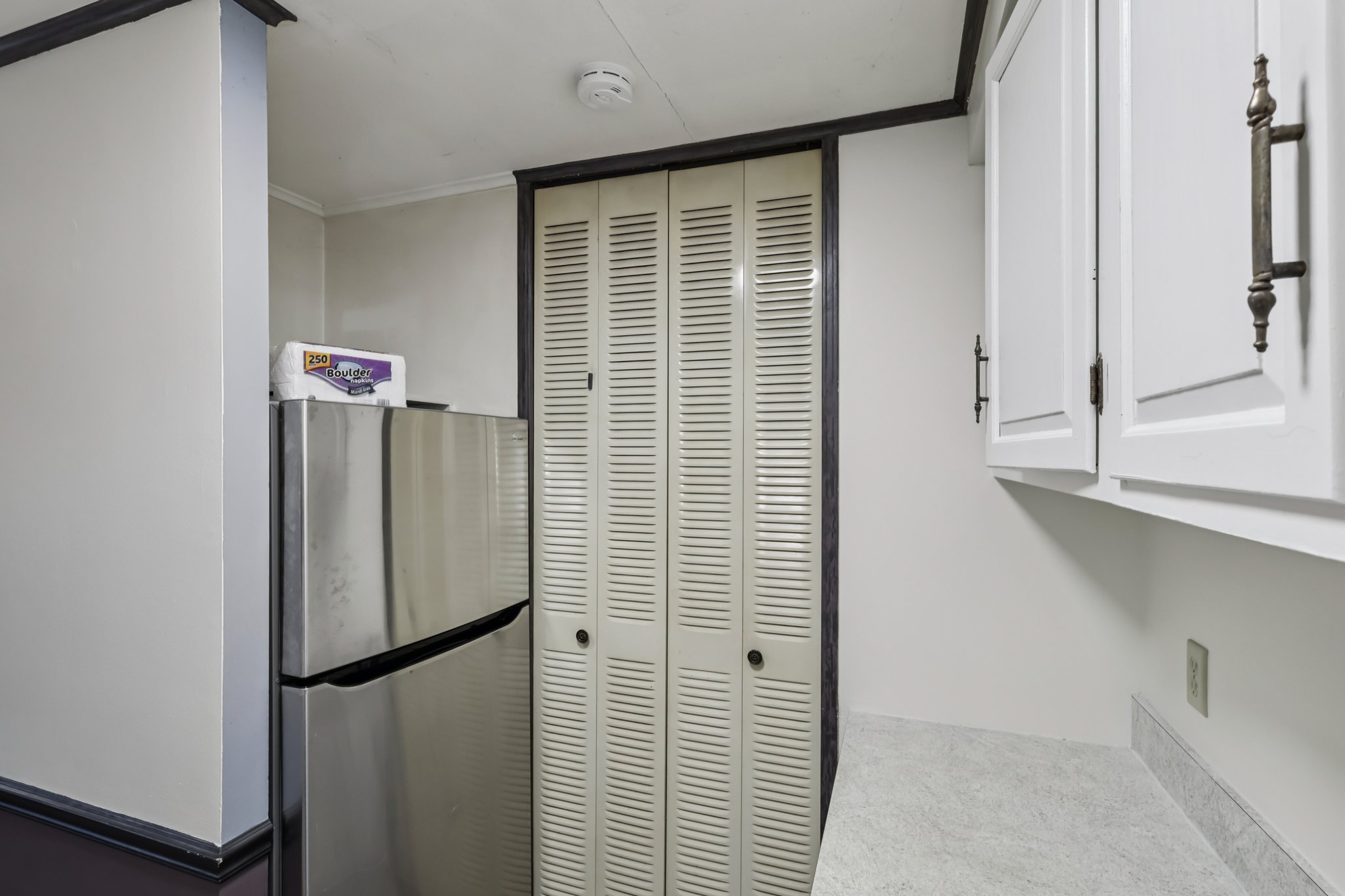 Fox Hill Ln-S0612-015.jpg