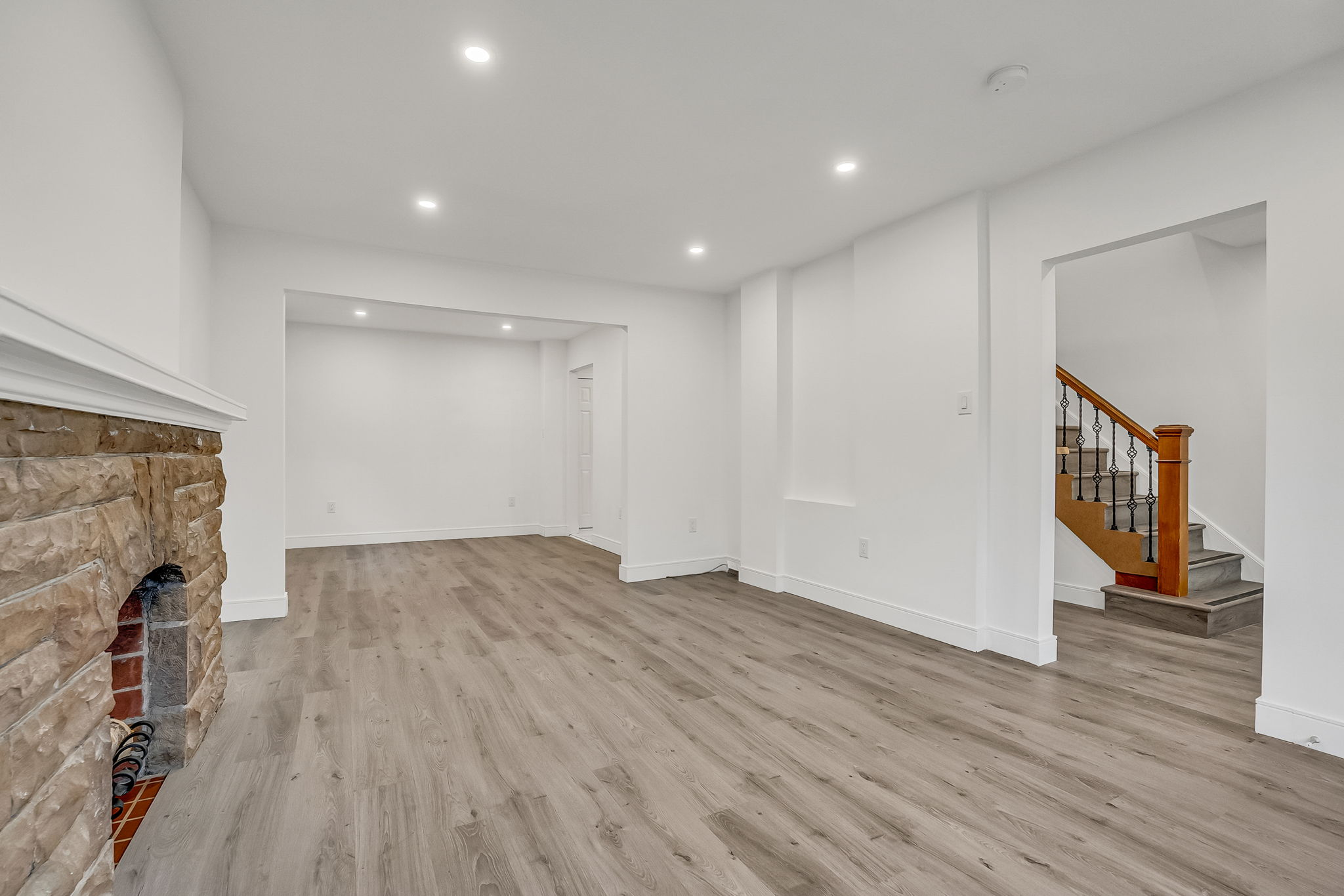 14-living room4