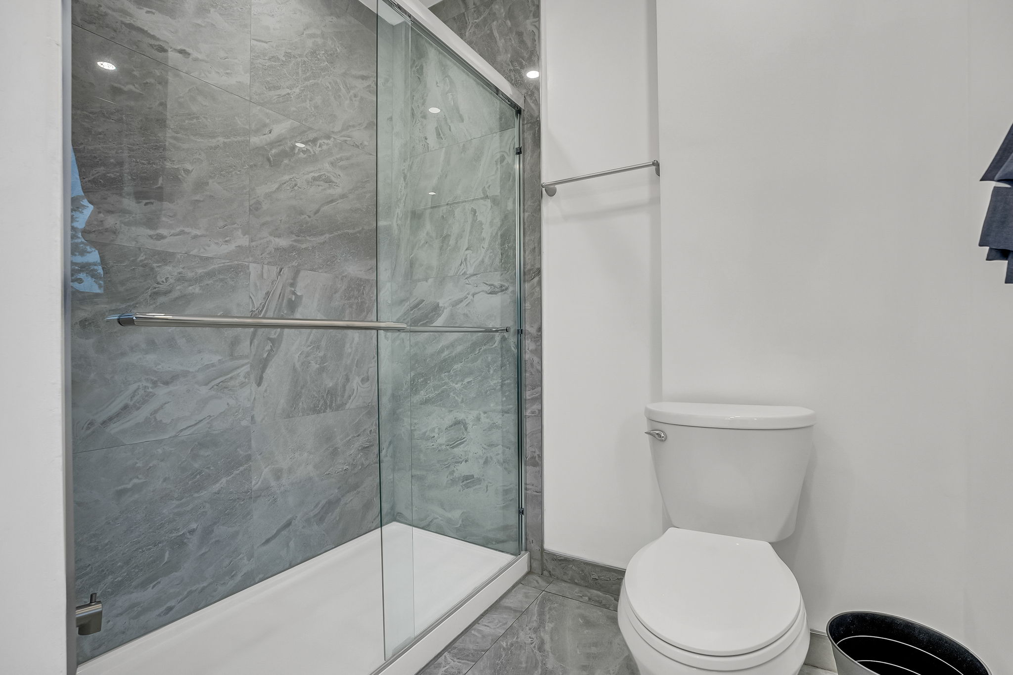 36-washroom1