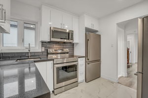 8-kitchen2