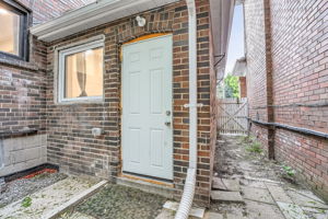 50-garage suite1