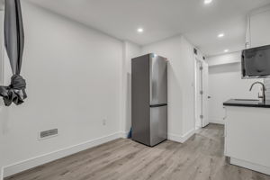 51-garage suite2