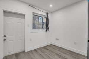 52-garage suite3