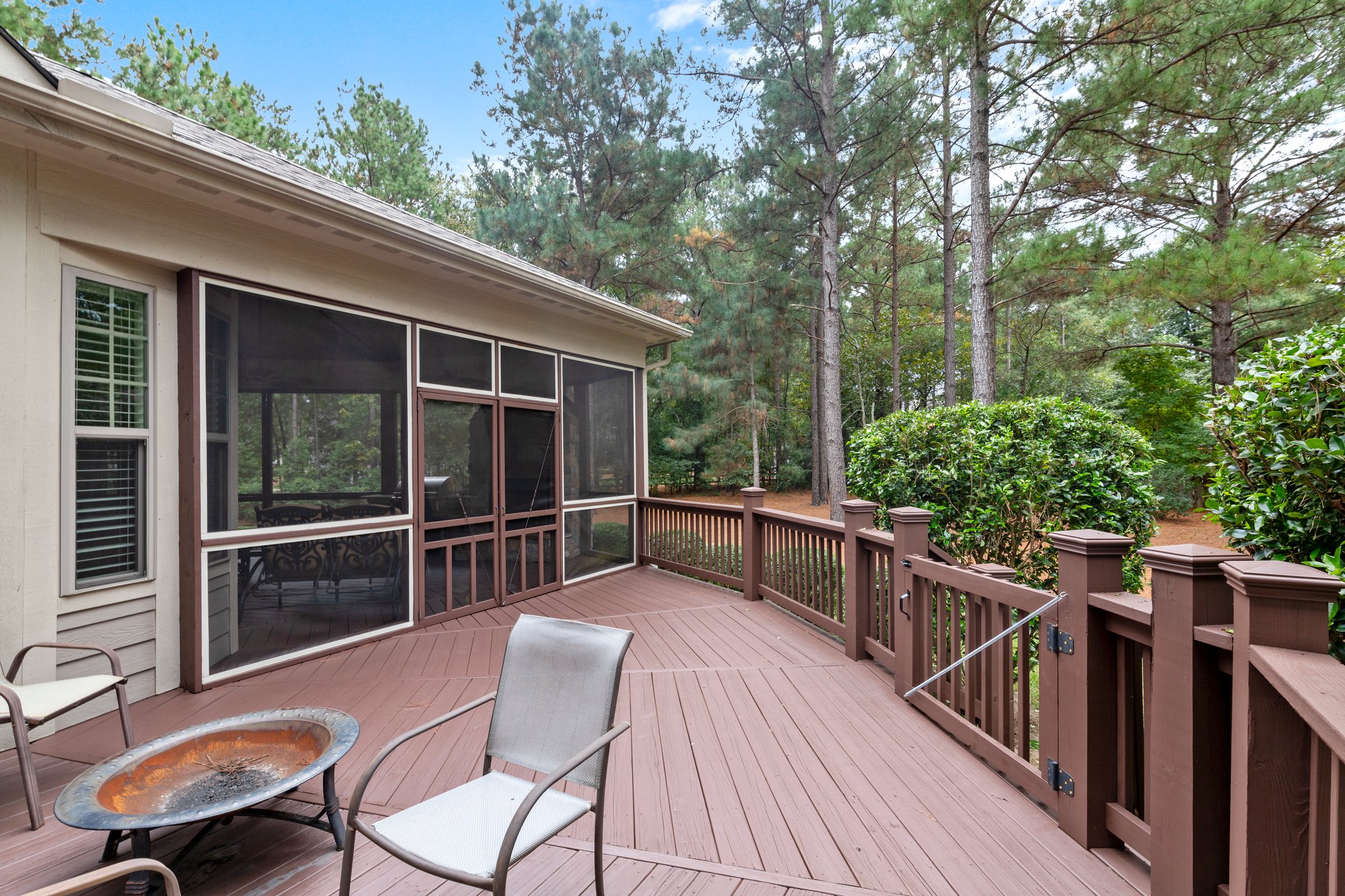 102 Hammerstone Cir, Whispering Pines, NC 28327, USA Photo 10