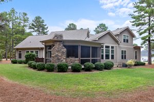 102 Hammerstone Cir, Whispering Pines, NC 28327, USA Photo 17