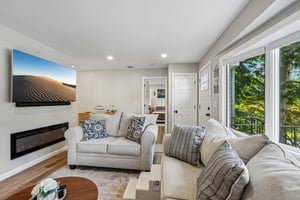 Hiawatha Blvd-S1109-011.jpg
