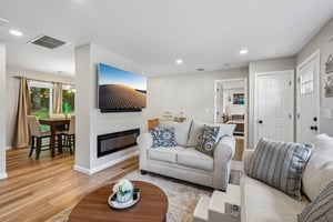Hiawatha Blvd-S1109-012.jpg