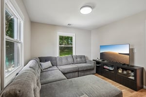 Hiawatha Blvd-S1109-020.jpg