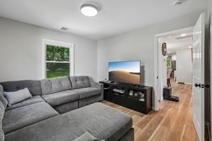Hiawatha Blvd-S1109-021.jpg