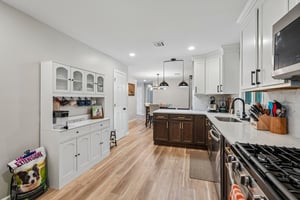 Hiawatha Blvd-S1109-030.jpg