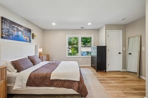 Hiawatha Blvd-S1109-039.jpg