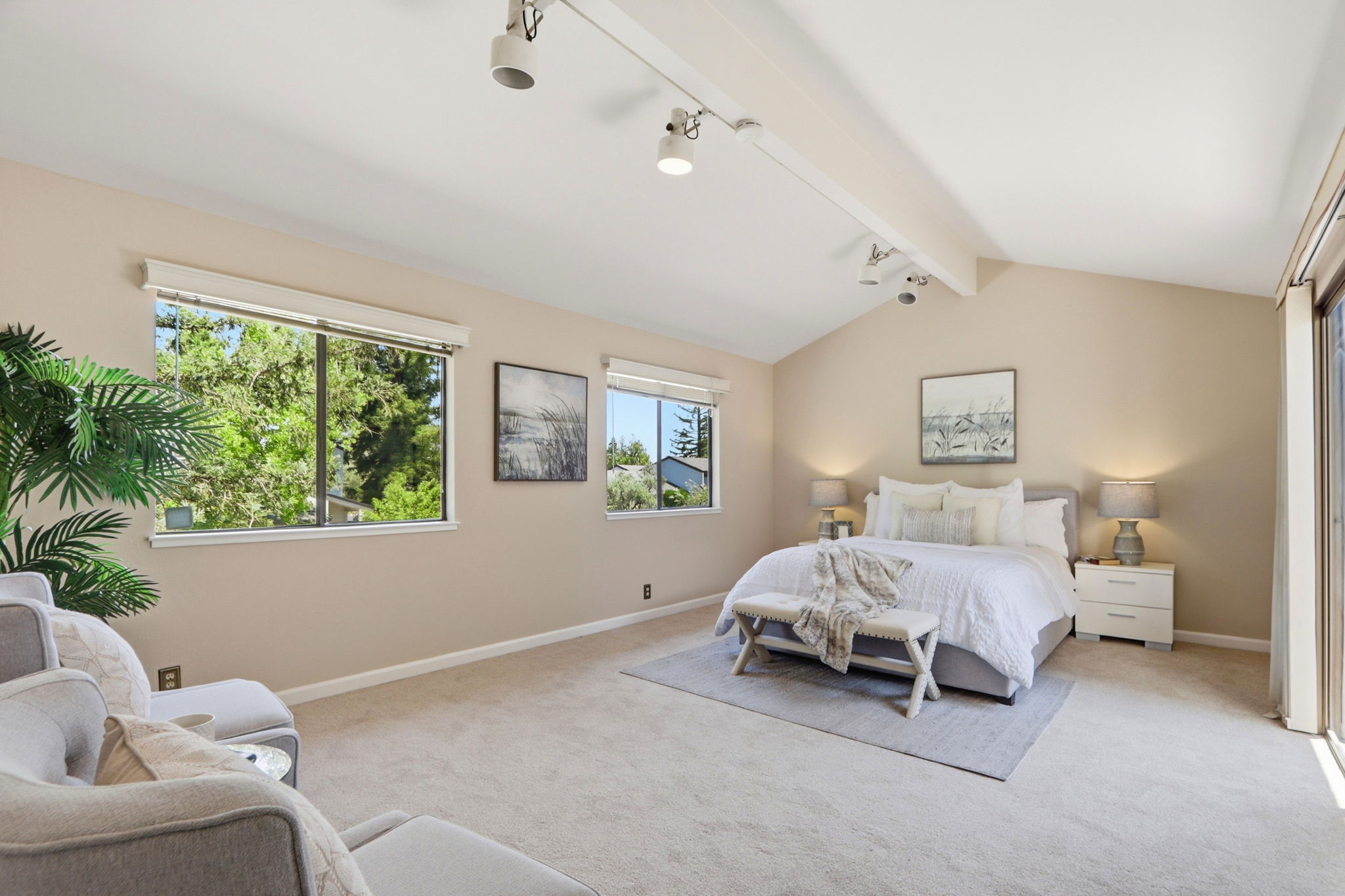 031_F8_102 Lancewood Pl