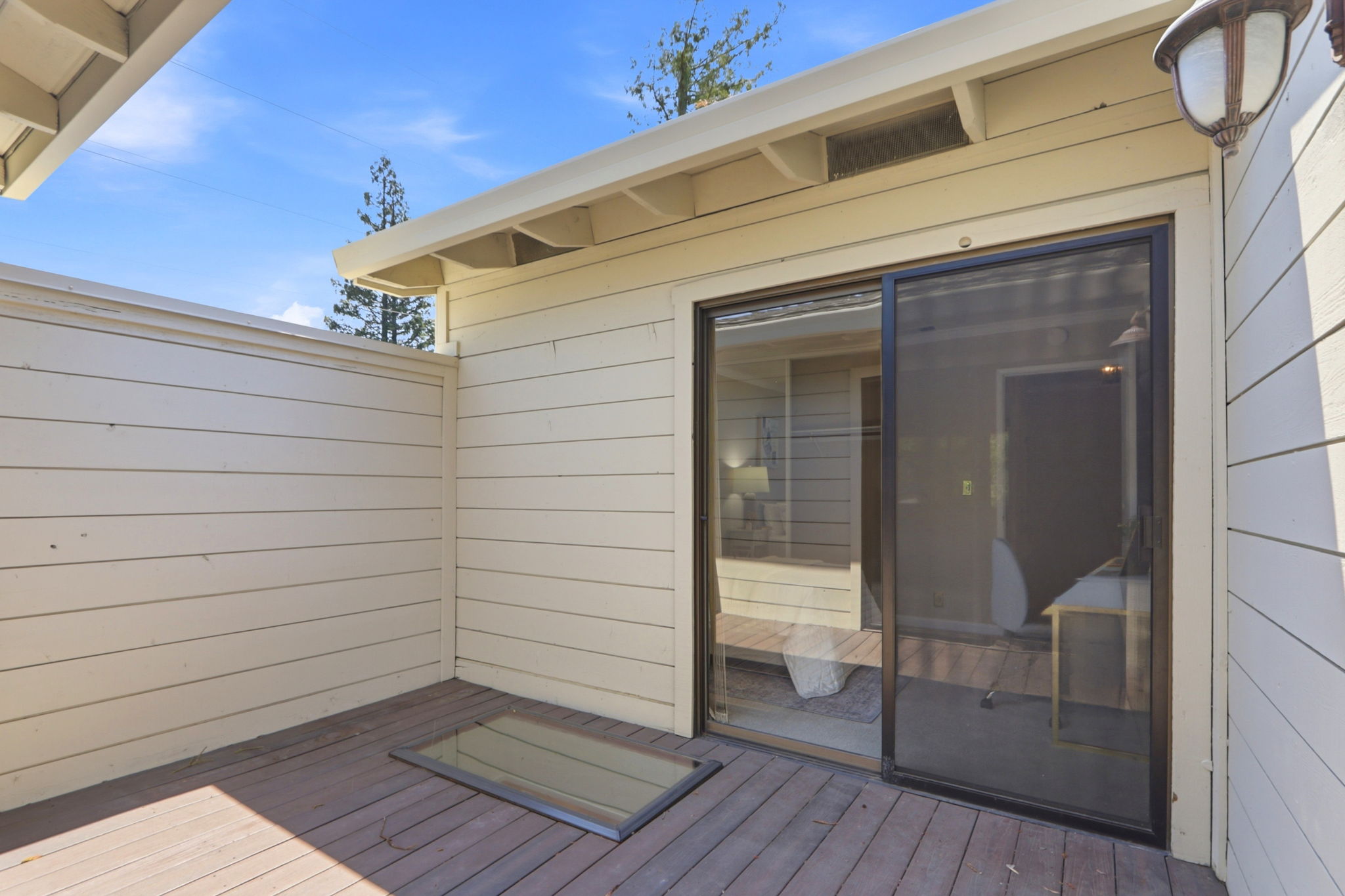 047_F8_102 Lancewood Pl