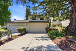 001_F8_102 Lancewood Pl