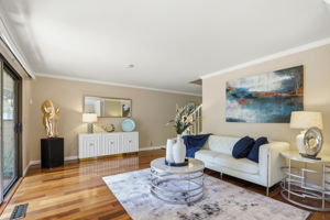 010_F8_102 Lancewood Pl