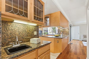 017_F8_102 Lancewood Pl