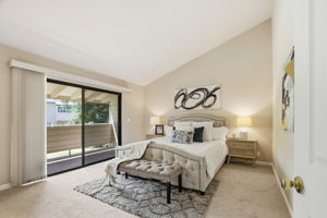 025_F8_102 Lancewood Pl