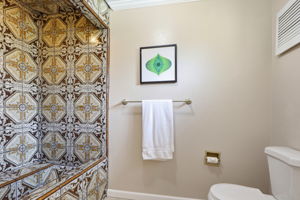 037_F8_102 Lancewood Pl
