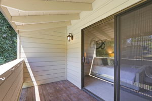 045_F8_102 Lancewood Pl