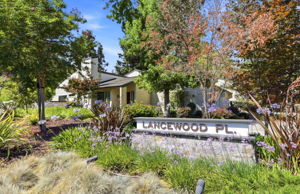055_F8_102 Lancewood Pl