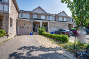 102 Lowther Ave