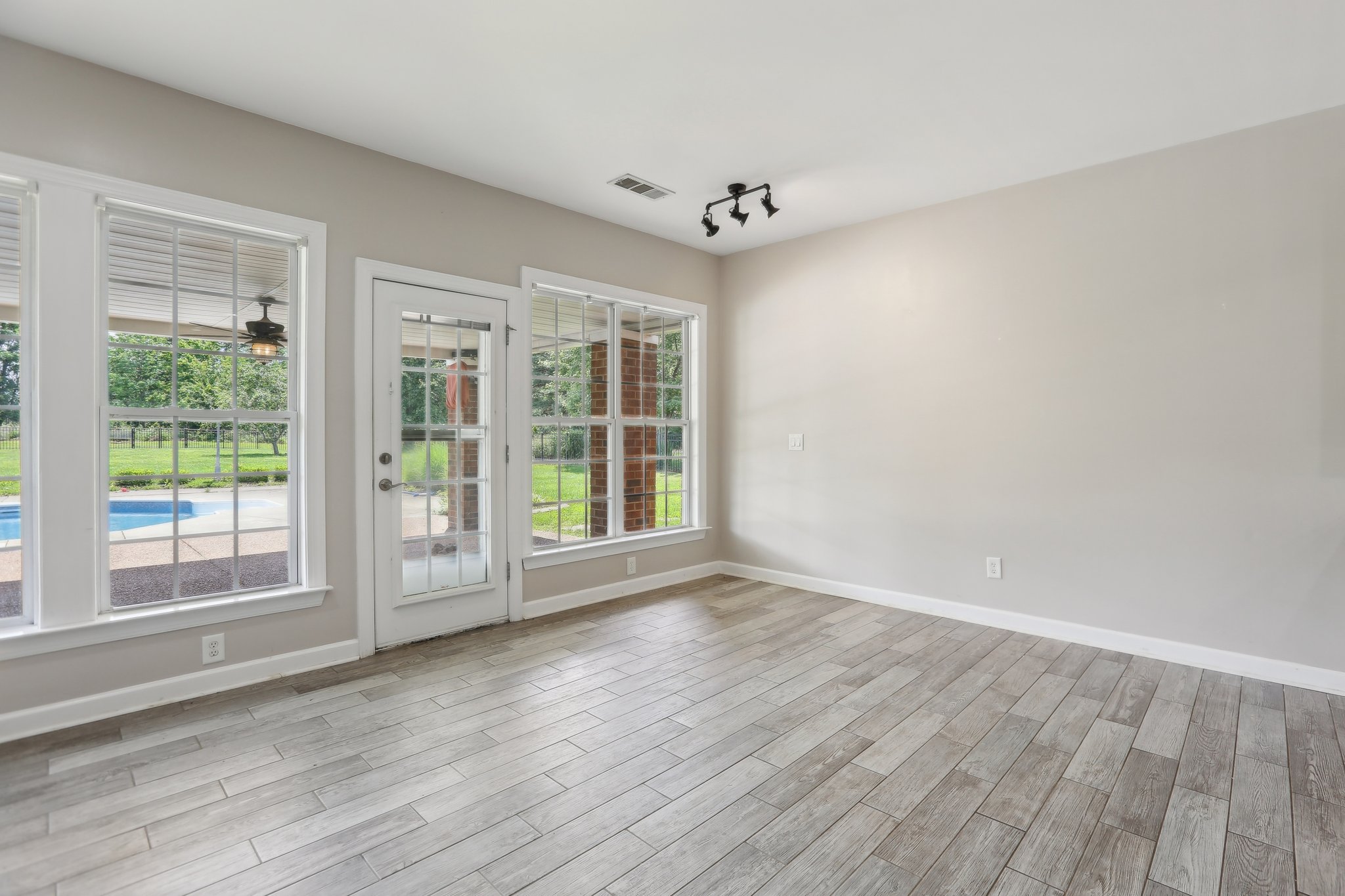 Oglethorpe Ave-3105-032.jpg