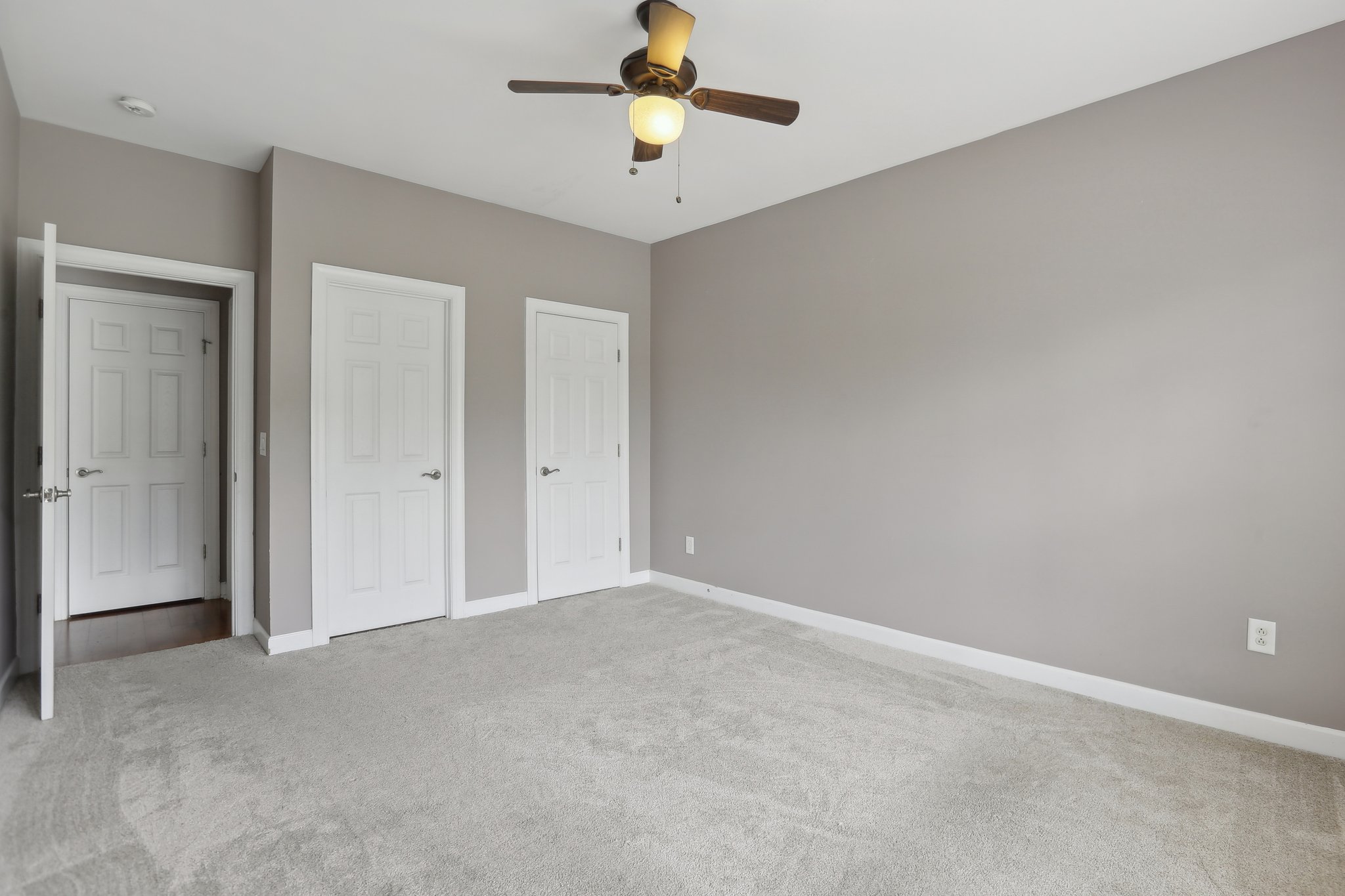 Oglethorpe Ave-3105-036.jpg