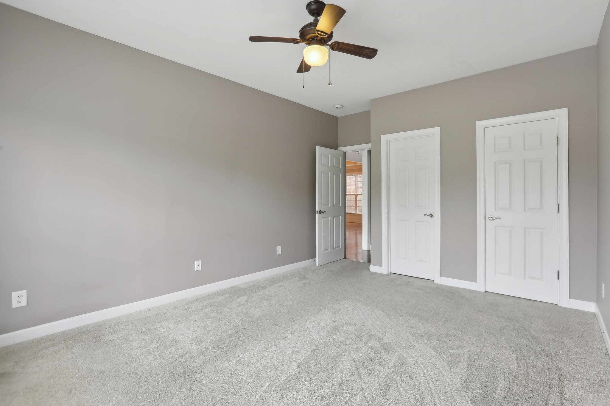 Oglethorpe Ave-3105-037.jpg