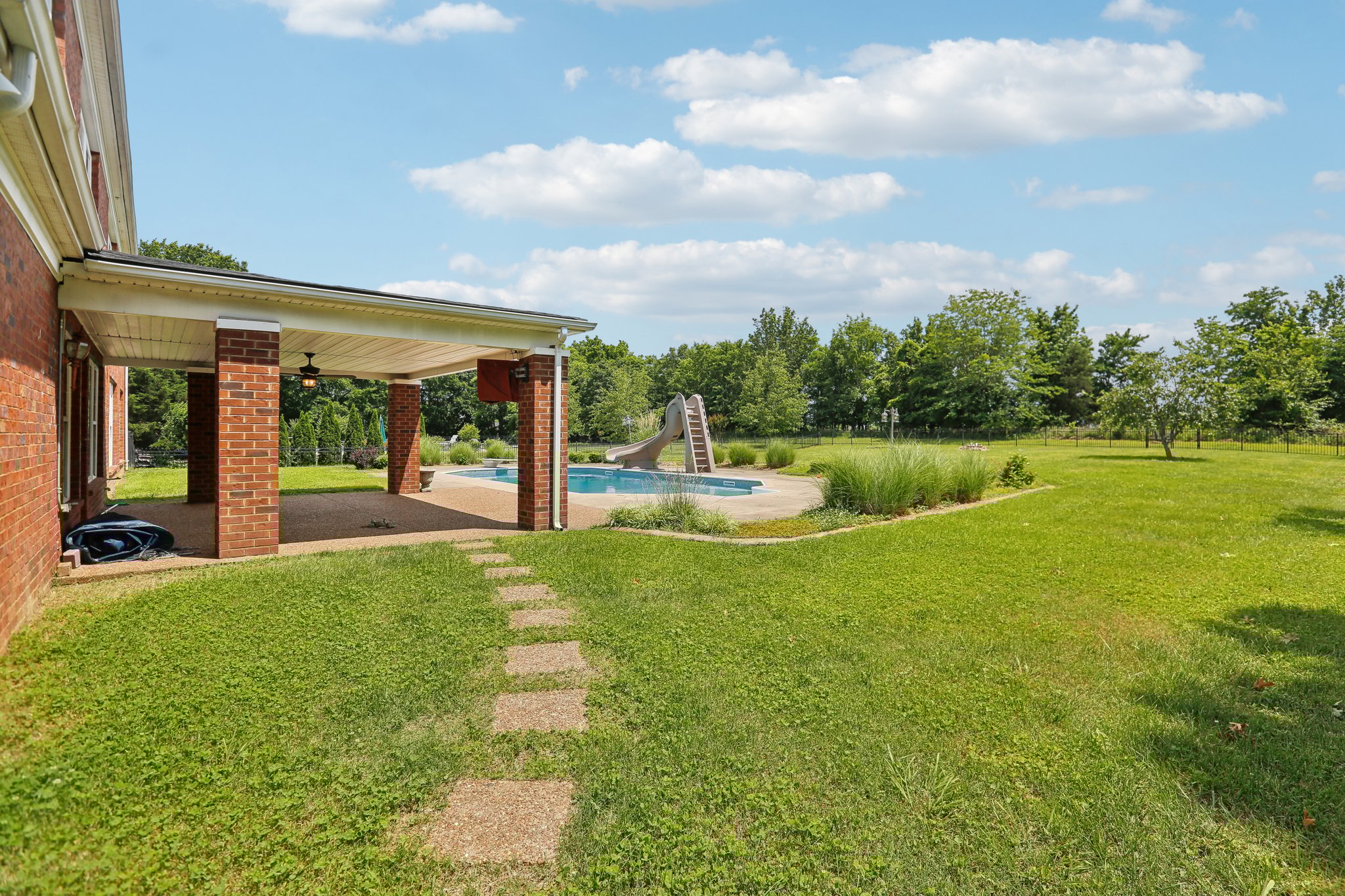 Oglethorpe Ave-3105-083.jpg