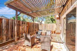 039_102 Peach Willow Ct