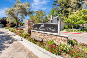 045_102 Peach Willow Ct