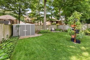  Photo 40