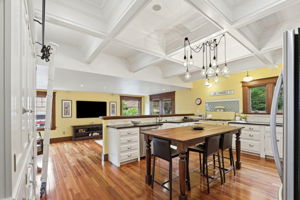 026_f8_102 S 12th St