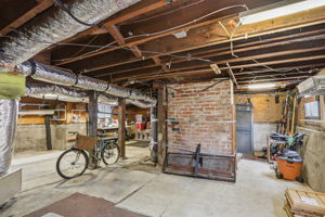 058_f8_102 S 12th St