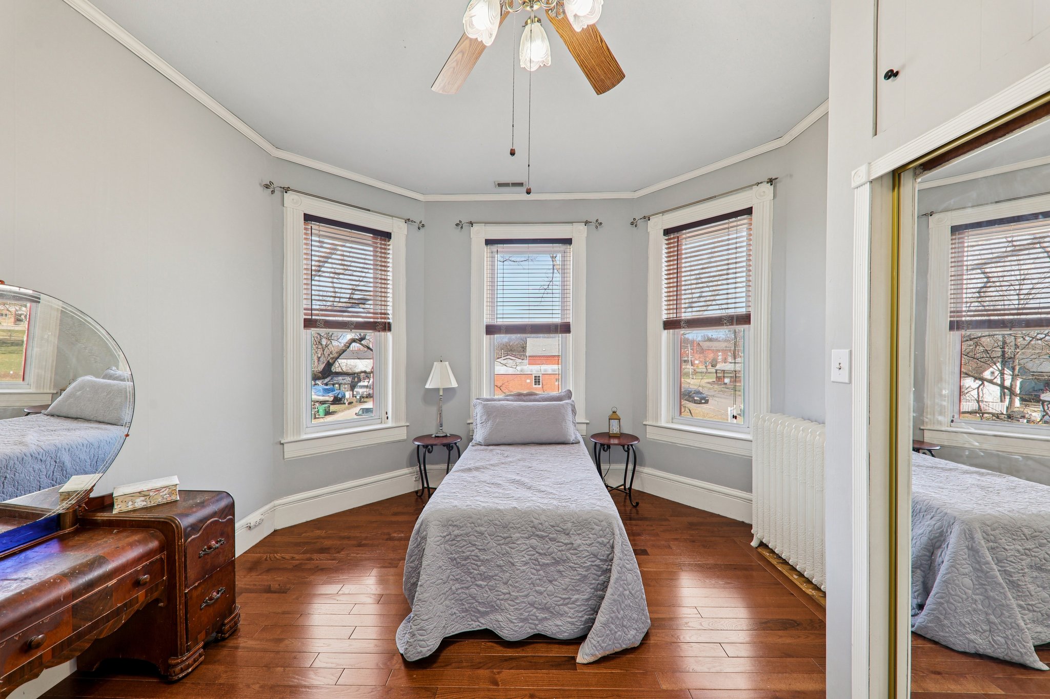 S Monroe St-S2702-045.jpg